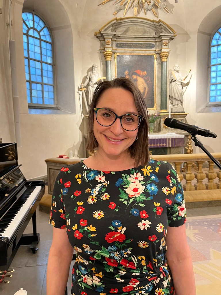 Sångerska till bröllop, dop och begravning i Stockholm